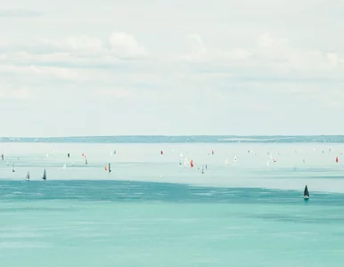 Miniatura: Malownicze jezioro znika w szybkim tempie....