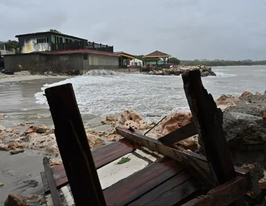 Miniatura: Huragan 5. kategorii nadciąga na Jamajkę....