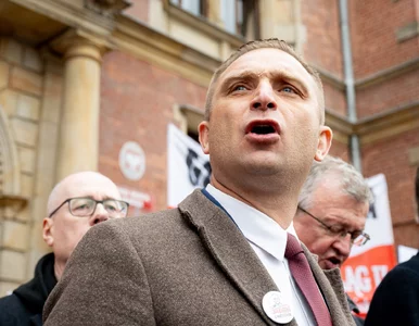 Miniatura: Bąkiewicz miał „oddać willę” w Otwocku....