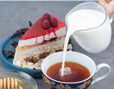 Miniatura: Mleko tanie jak woda i markowa herbata za...