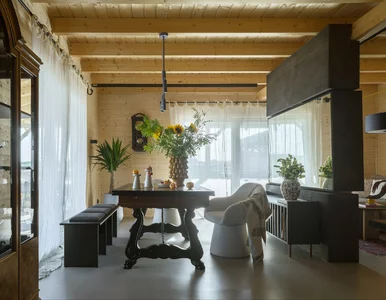 Miniatura: „Ten dom uleczył mnie z miasta”....