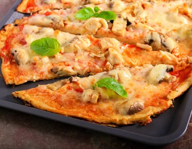 Miniatura: Na fit pizzę ścieram to warzywo. Mój spód...