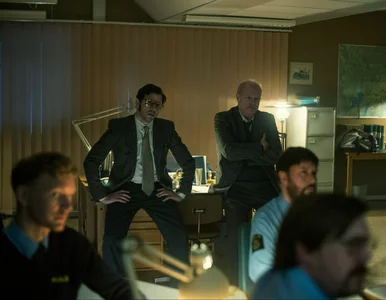 Miniatura: Nowy miniserial szturmem podbija Netflix!...