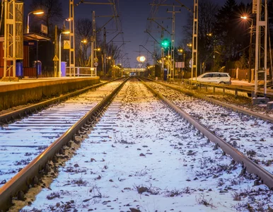 Miniatura: Skandal w polskim mieście. Dzieci w nocy...