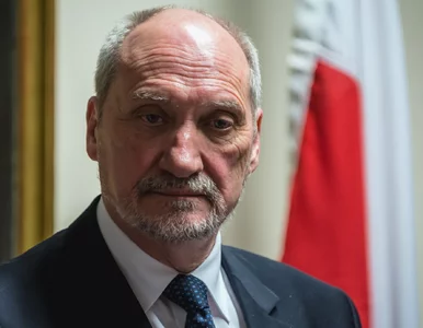 Miniatura: Macierewicz próbuje odzyskać prawo jazdy....