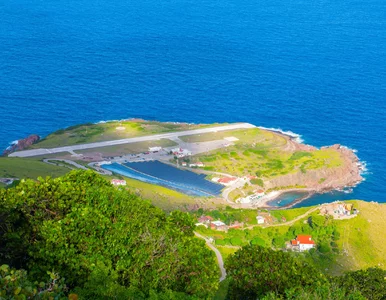 Miniatura: Nie Madera i nie Sint Maarten. Ta wyspa...