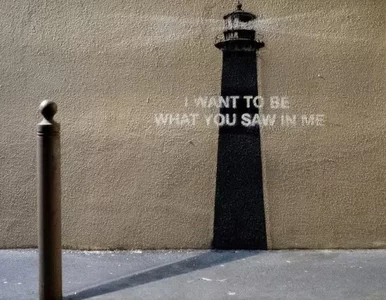 Miniatura: Banksy zaskakuje nowym muralem. Tajemniczy...