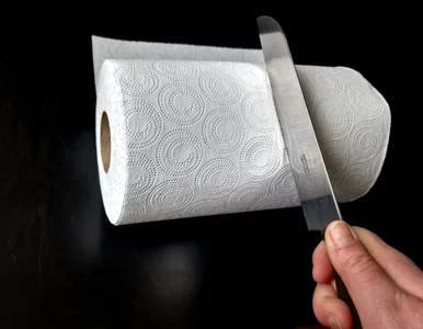Miniatura: Przetnij ręcznik papierowy na pół – prosty...