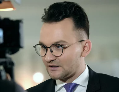 Miniatura: Incydent podczas konferencji PiS. W tle...