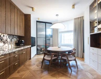 Miniatura: Kupili dwie „ruiny” w przedwojennej...