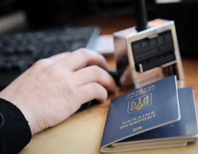 Miniatura: Pracujący w Polsce Ukraińcy muszą złożyć...