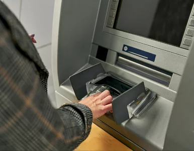 Miniatura: Szlaban na gotówkę. Bankomaty nie wypłacą...