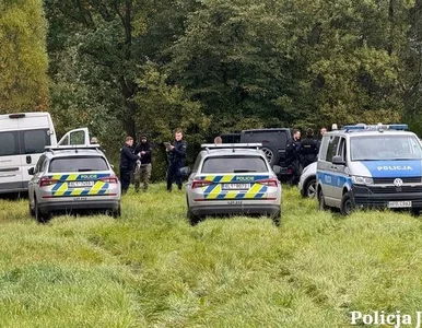 Miniatura: Ukradł auto, podczas blokady ruszył na...