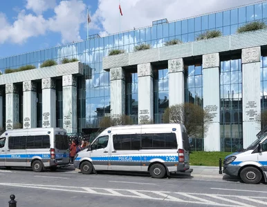 Miniatura: Nieprawidłowości w wyborach. Pilny...