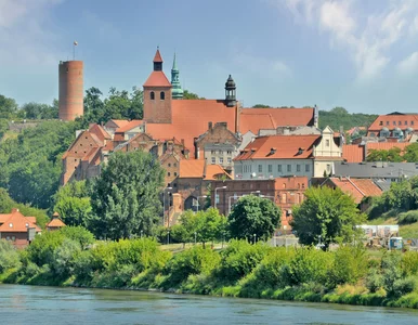 Miniatura: Najmniejsze miasto w Polsce, które ma...