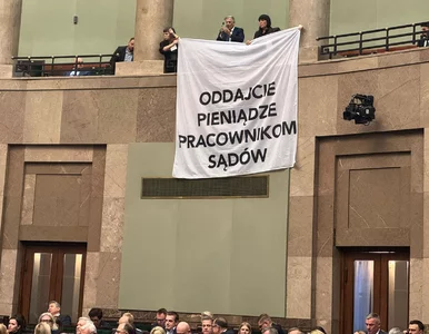 Miniatura: Awantura w Sejmie. Straż Marszałkowska...